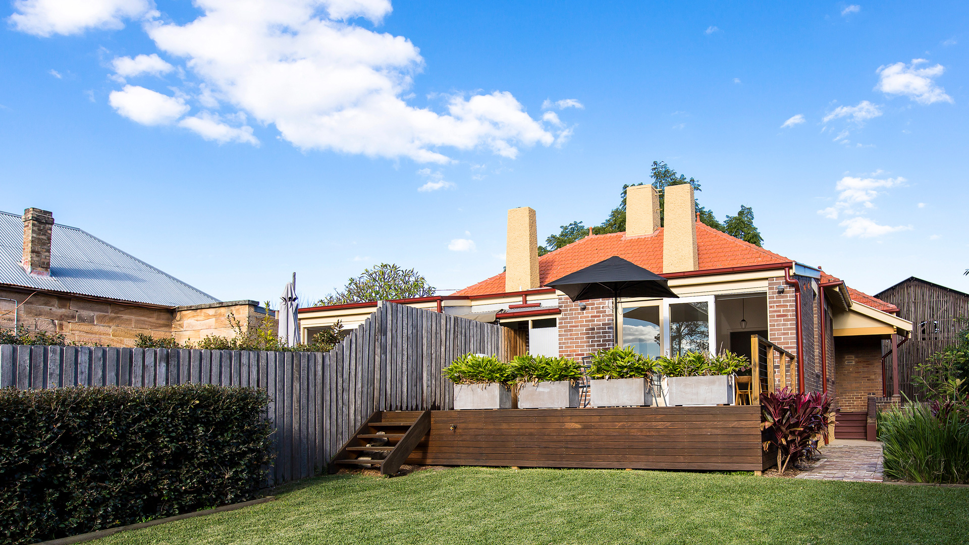 Garden Riverview Apartment